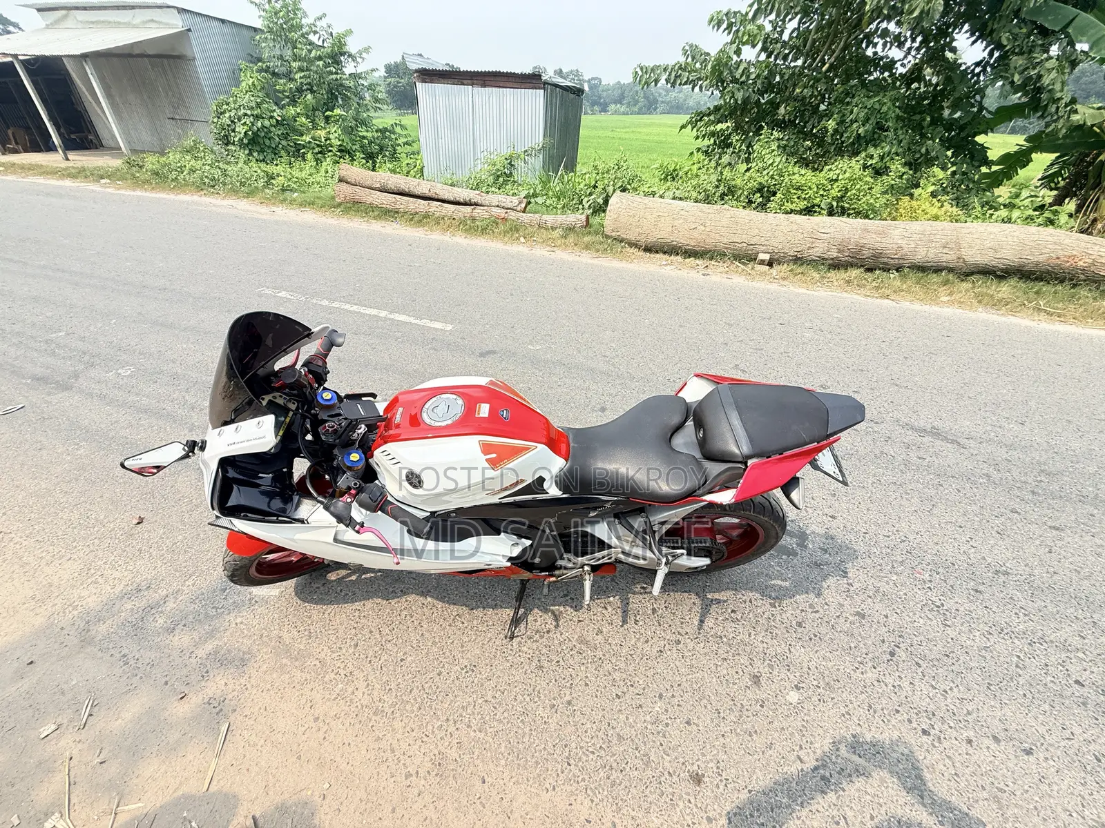 Yamaha R15M 2022 White