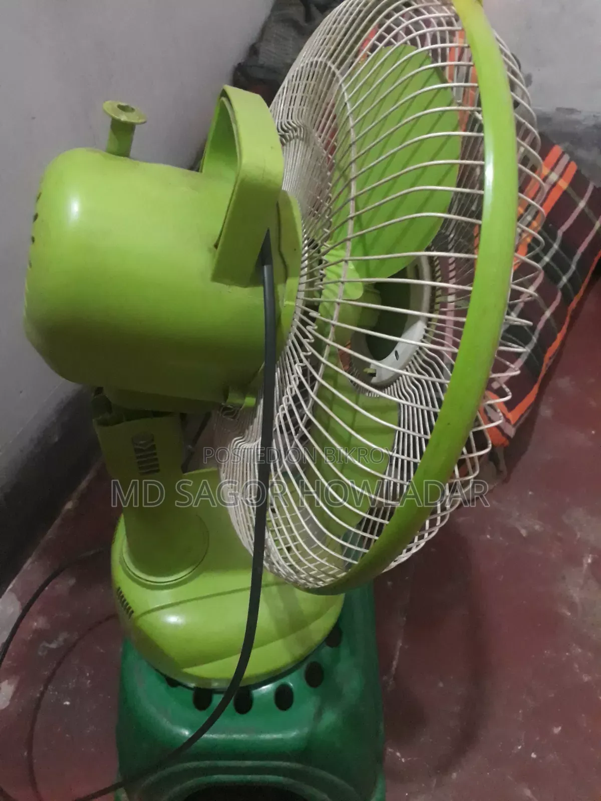 Walton Rechargeable Fan 12inch