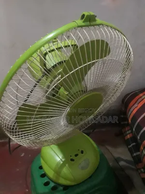 Walton Rechargeable Fan 12inch