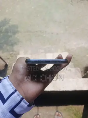 অ্যাপল আইফোন এক্স ২৫৬ জিবি হোয়াইট