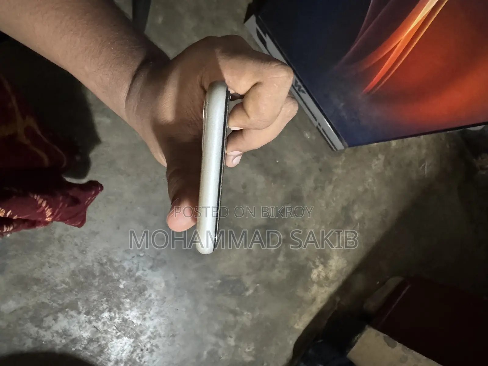 অ্যাপল আইফোন ১১ ৬৪ জিবি হোয়াইট