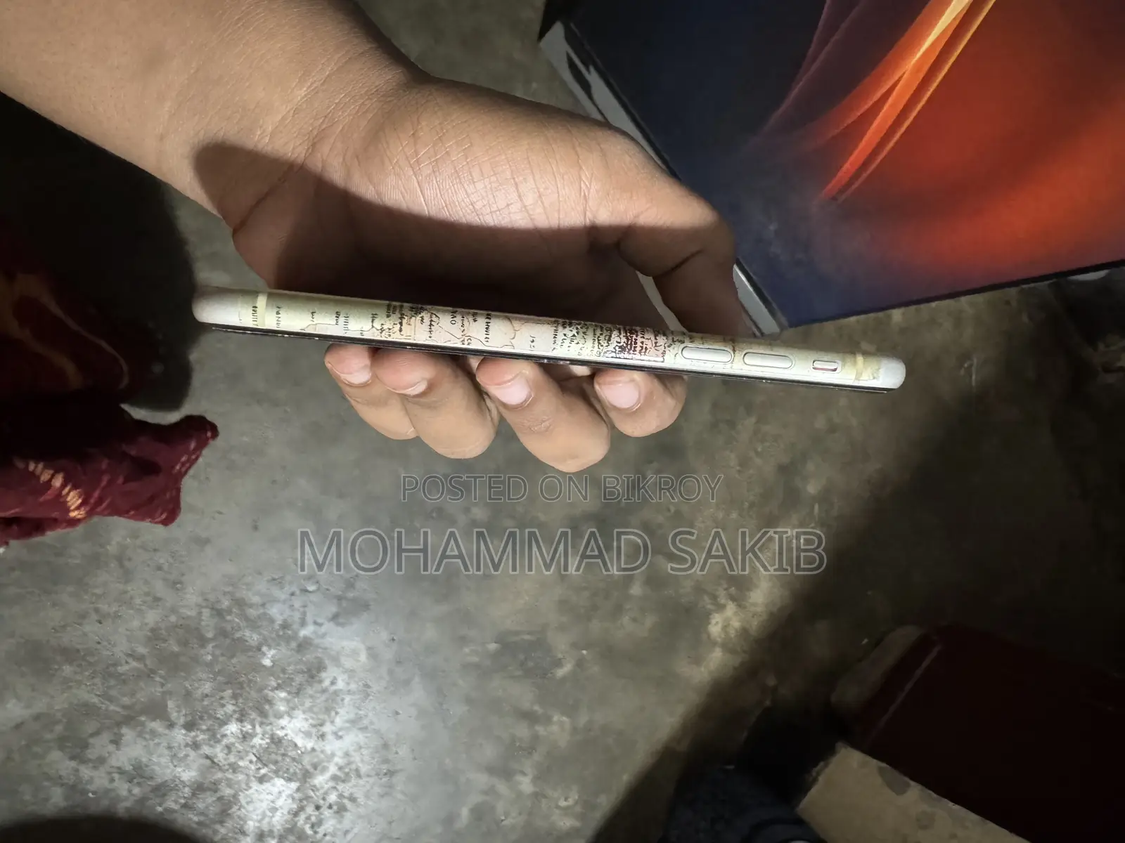 অ্যাপল আইফোন ১১ ৬৪ জিবি হোয়াইট