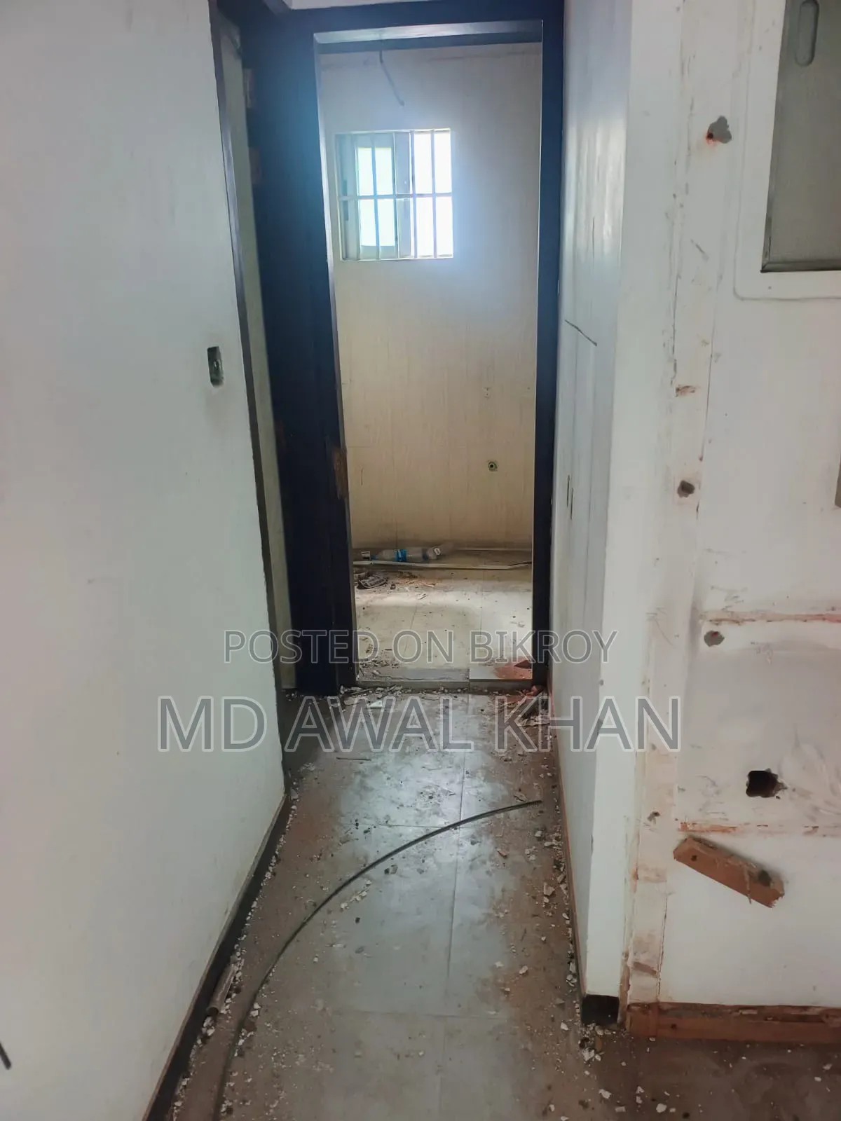 ২৬০০ বর্গফুটের বাণিজ্যিক স্পেস ভাড়ার জন্য