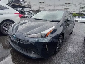 Toyota Prius 2022 Blue
