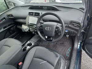 Toyota Prius 2022 Blue