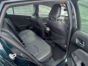 Toyota Prius 2022 Blue