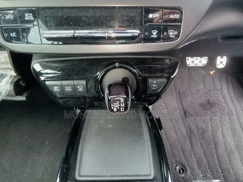 Toyota Prius 2022 Blue