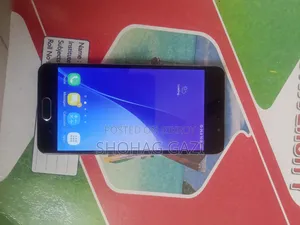 Samsung Galaxy A3 16 GB Gold