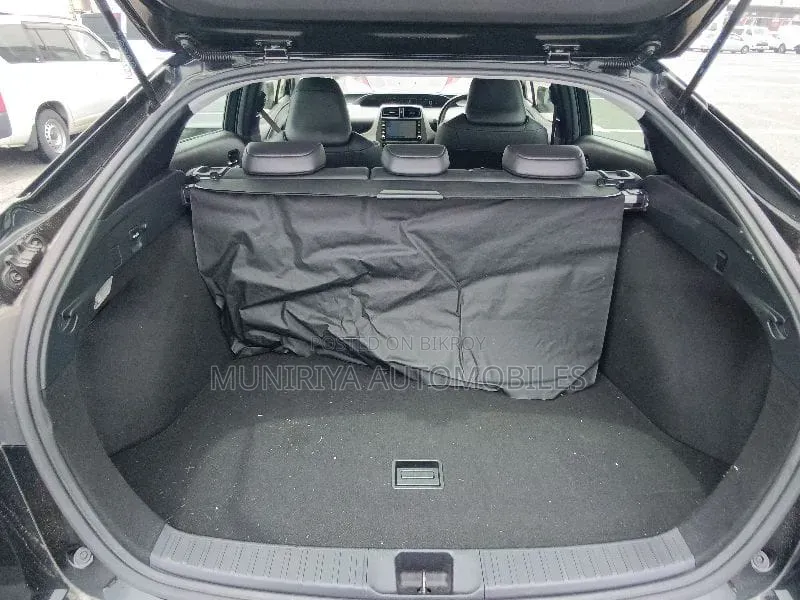 Toyota Prius 2022 Black