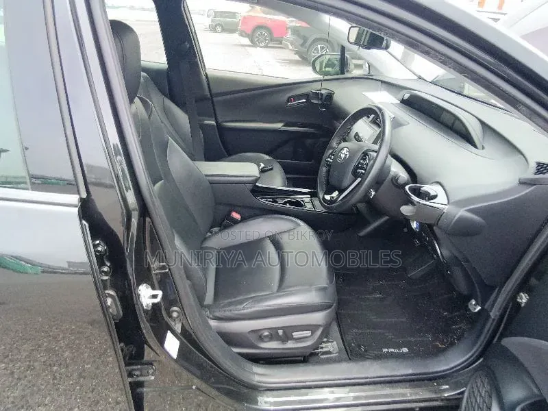 Toyota Prius 2022 Black