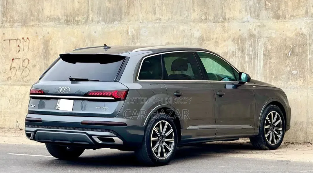 Audi Q7 Premium Plus 2022 Gray
