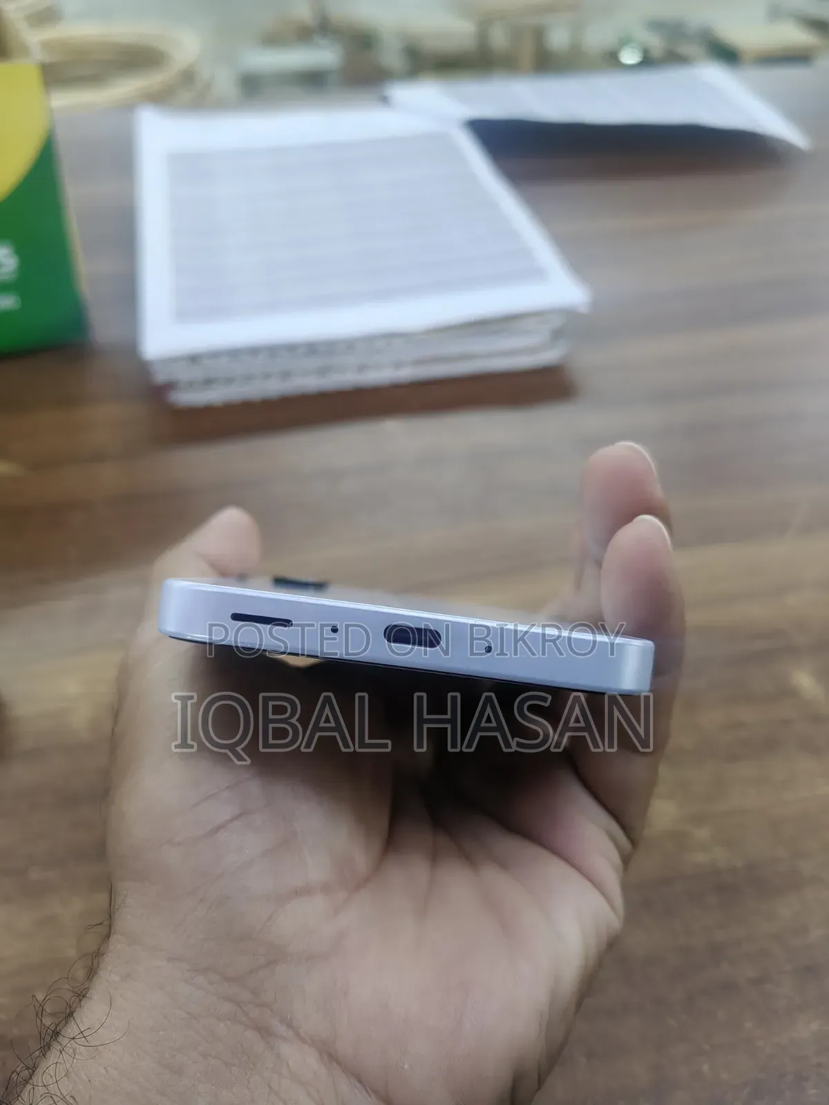 স্যামসাং গ্যালাক্সি এ৩৫ ১২৮ জিবি হোয়াইট