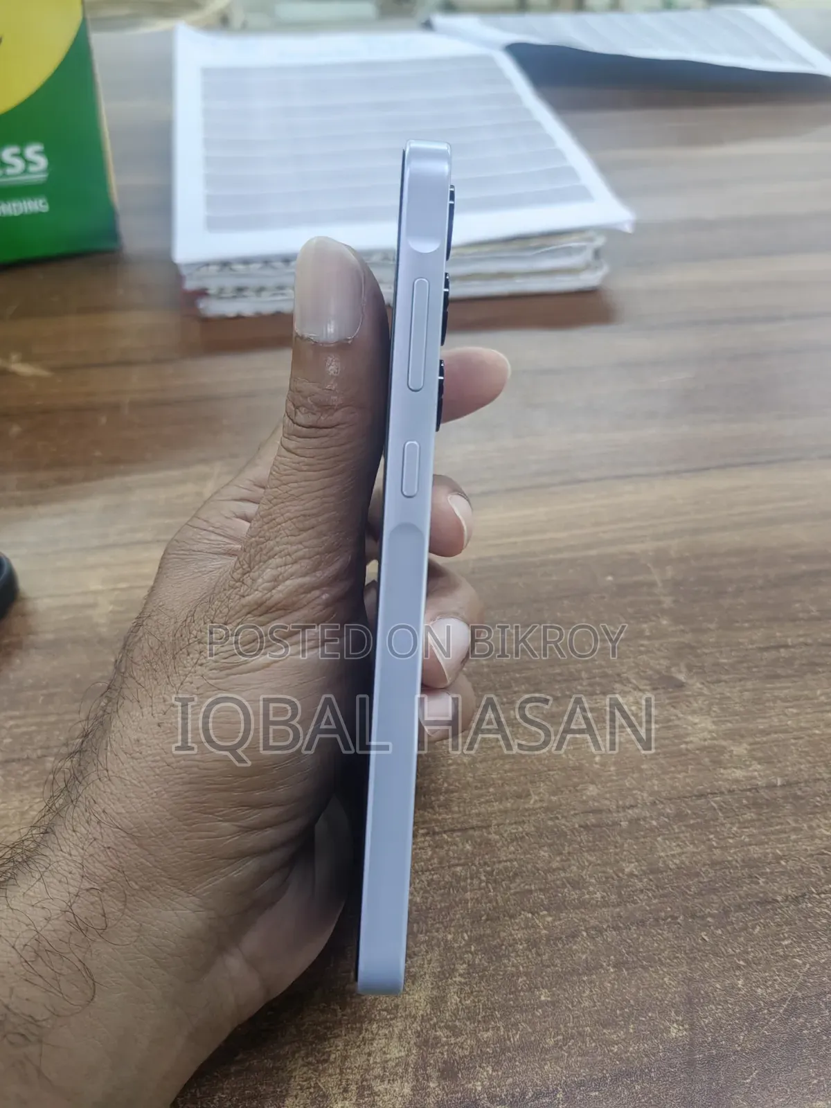 স্যামসাং গ্যালাক্সি এ৩৫ ১২৮ জিবি হোয়াইট