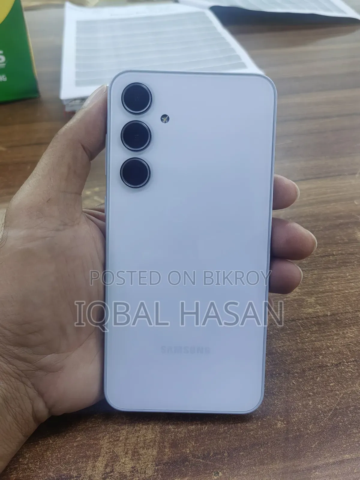 স্যামসাং গ্যালাক্সি এ৩৫ ১২৮ জিবি হোয়াইট