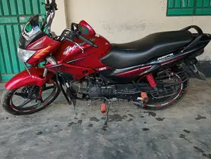 Hero Glamour 2018 Red