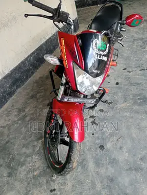 Hero Glamour 2018 Red