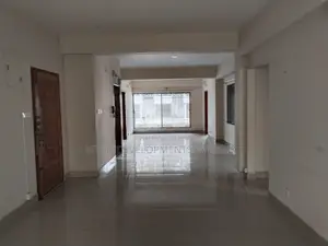 বসুন্ধরায় ৩ বেডরুমের অ্যাপার্টমেন্ট বিক্রয়ের জন্য