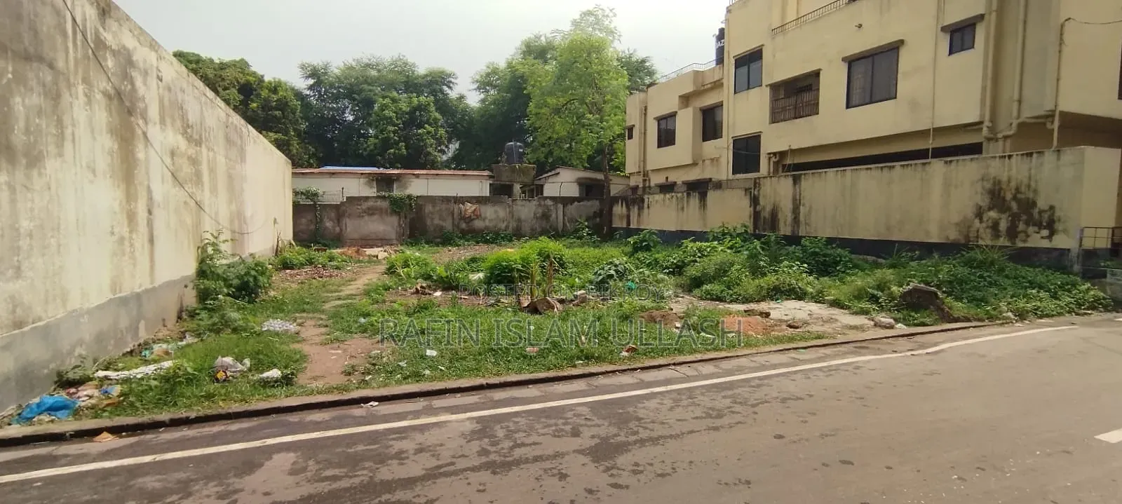 বোটানিক্যাল গার্ডেন ফেসিং স্কয়ার প্লট ফর সেল - ইস্টার্ন হাউজিং