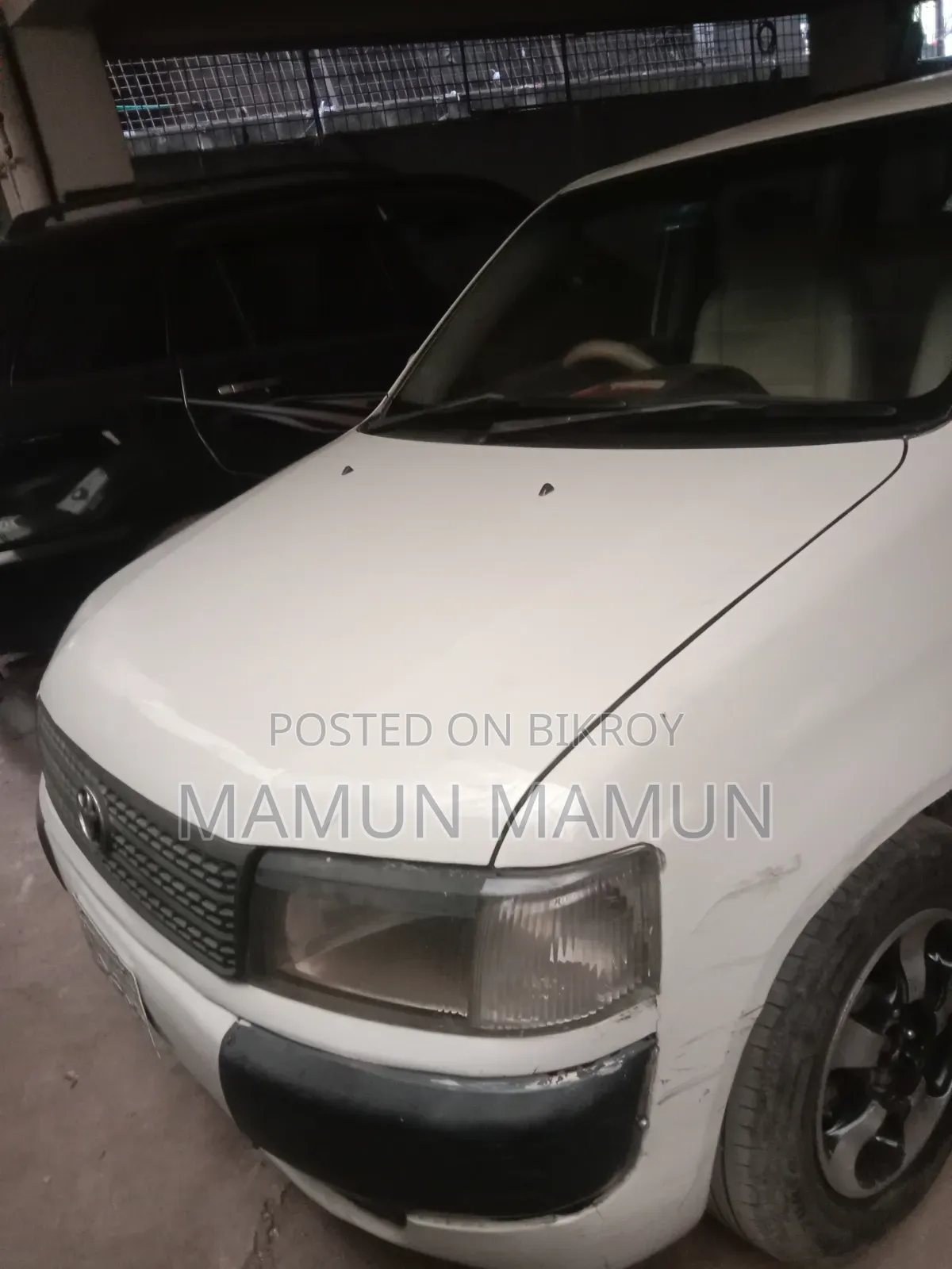 টয়োটা প্রোবক্স ২০০২ হোয়াইট