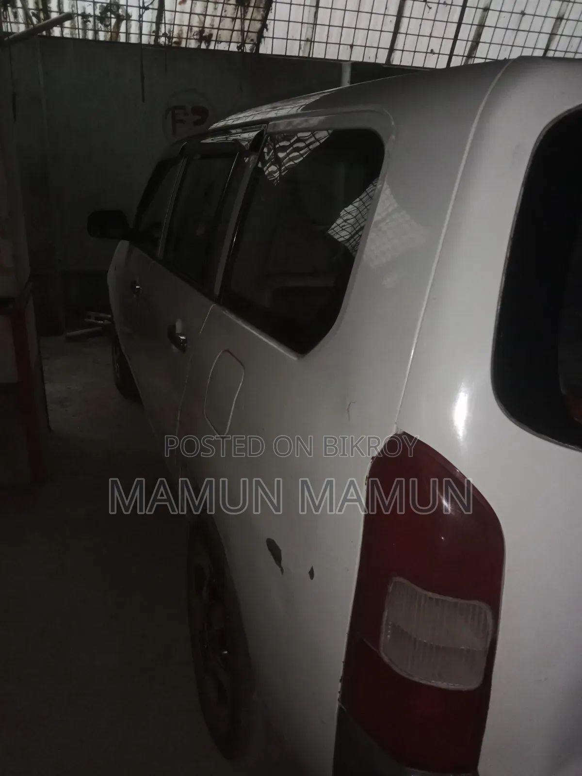 টয়োটা প্রোবক্স ২০০২ হোয়াইট