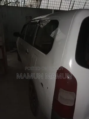 টয়োটা প্রোবক্স ২০০২ হোয়াইট