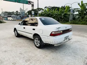 Toyota Corolla Automatic 1997 White