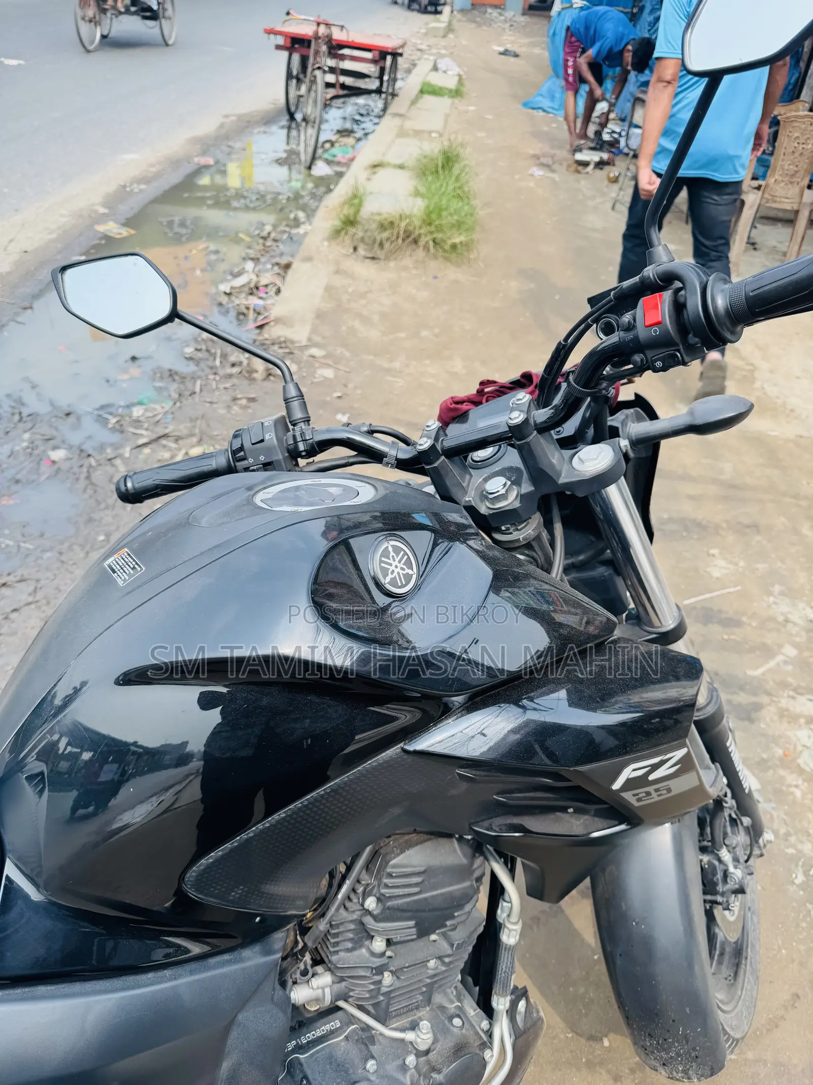 ইয়ামাহা এফজেড ২০২৫ ব্ল্যাক