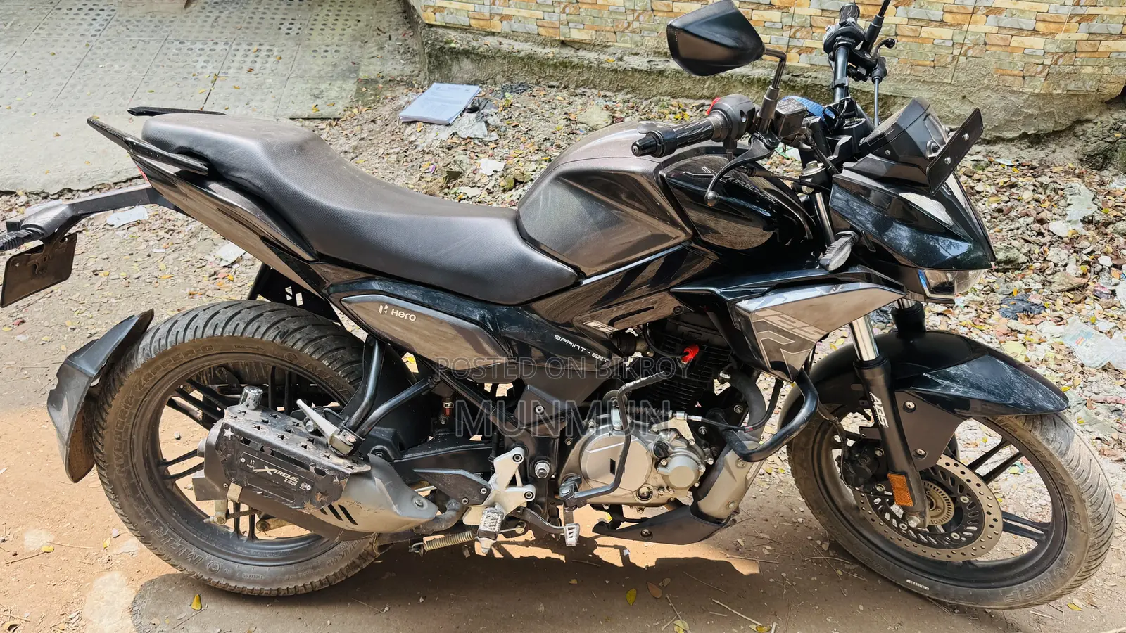 নতুন হিরো এক্সট্রিম ১২৫আর ২০২৬ কালো