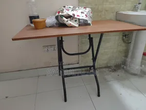 Folding Table, Like New