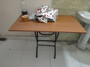 Folding Table, Like New
