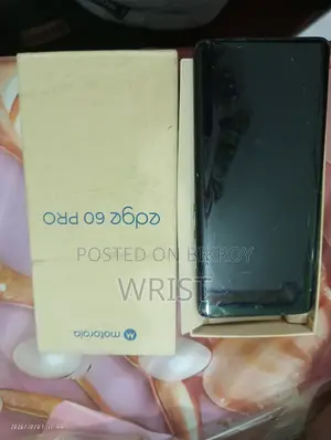 মোটর চলা এজ ৬০ প্রো ২৫৬ জিবি গ্রে