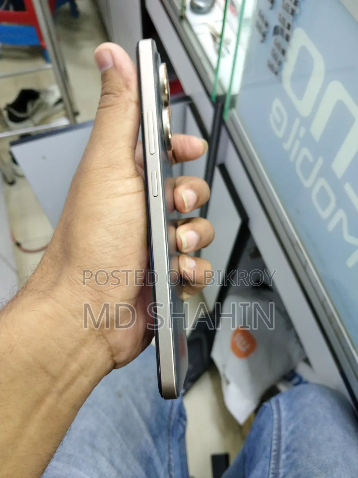 রিয়েলমি ১৬ ২৫৬ জিবি গ্রে