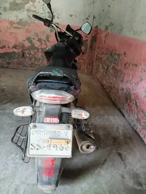 Bajaj Discover 100 2020 Black