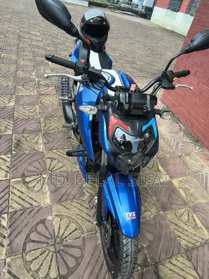 TVS Apache 160 4V 2023 Blue