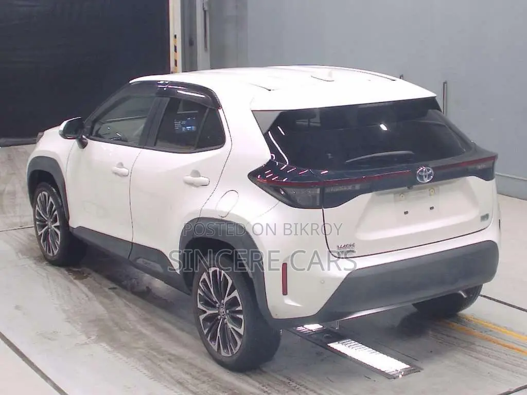 Toyota Yaris Cross 2021 Pearl