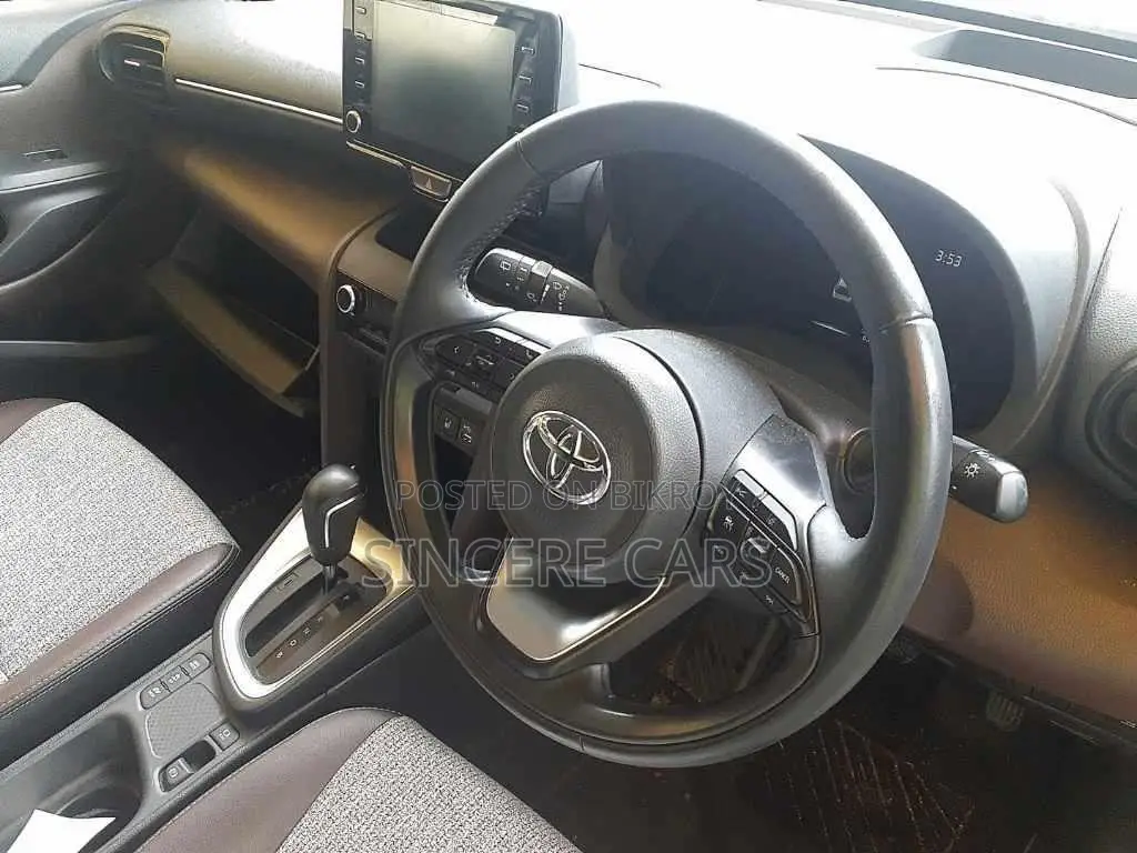 Toyota Yaris Cross 2021 Pearl