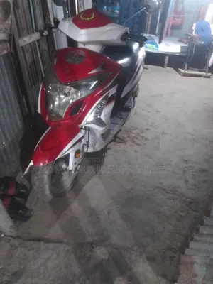 মোটরসাইকেল ২০১৮ রেড