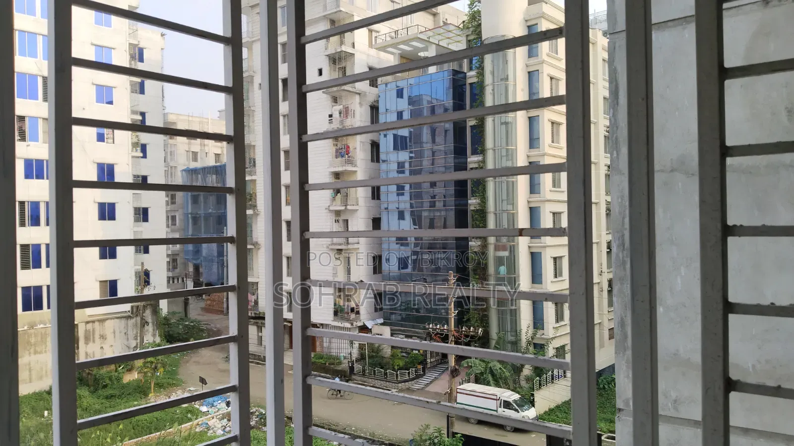 সোহারাব রিয়েলটি, উত্তরার ৩ বেডরুমের অ্যাপার্টমেন্ট বিক্রয়ের জন্য
