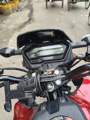 হোন্ডা এক্স-ব্লেড ১৬০ ২০২০ রেড