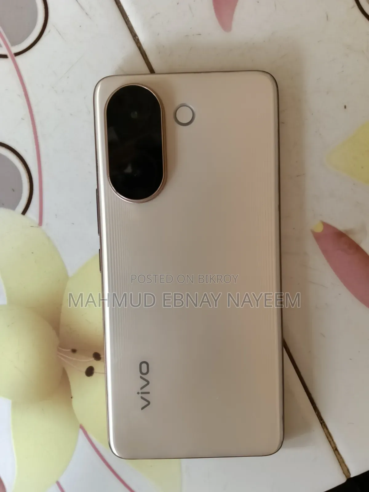 Vivo V60e 256 GB White