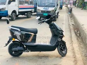 নিউ রেভ্যু এ১২-এস ২০২৫ ব্ল্যাক