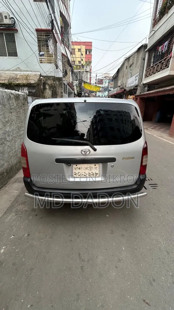 টয়োটা প্রোবক্স ২০১০ সিলভার