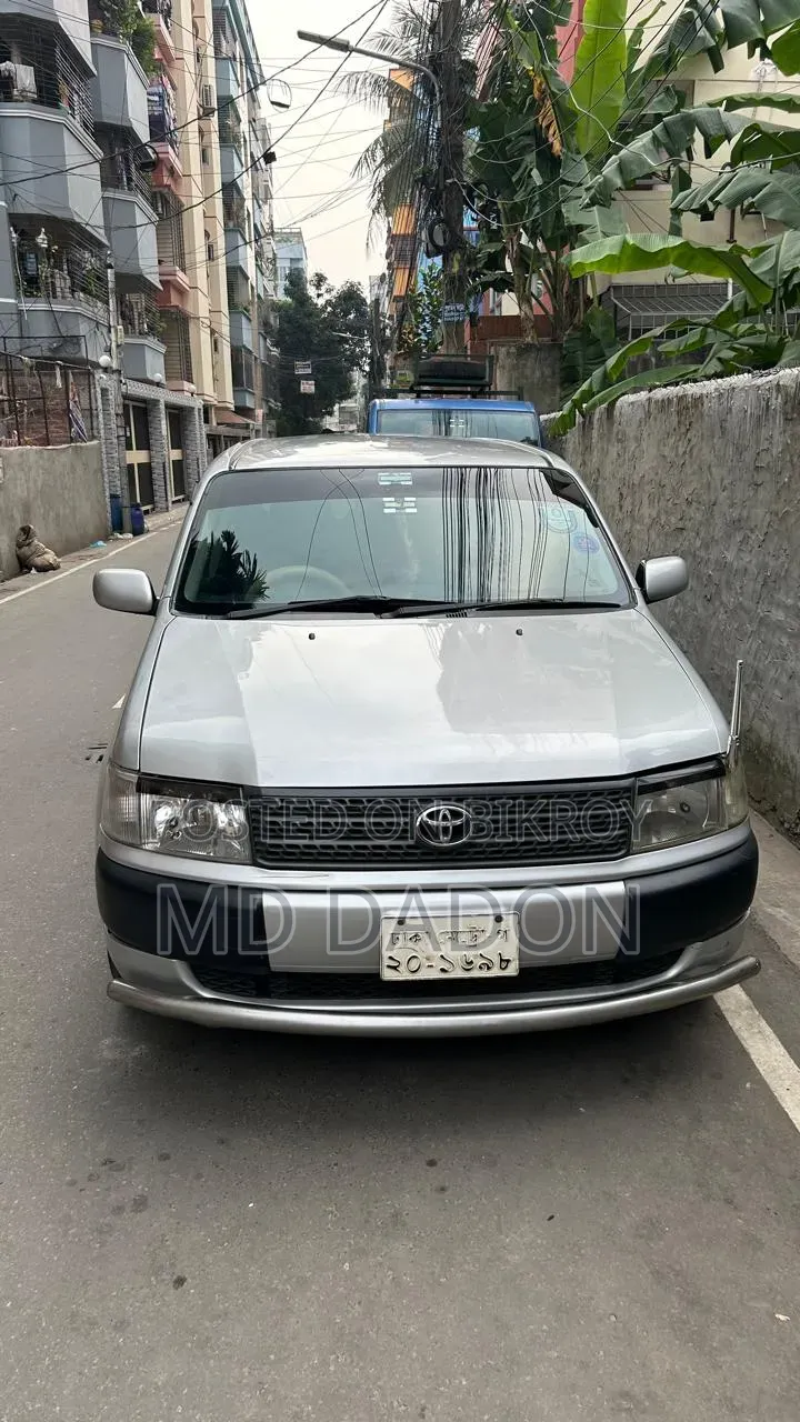 টয়োটা প্রোবক্স ২০১০ সিলভার