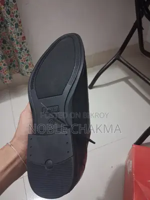 বাটা জুতো