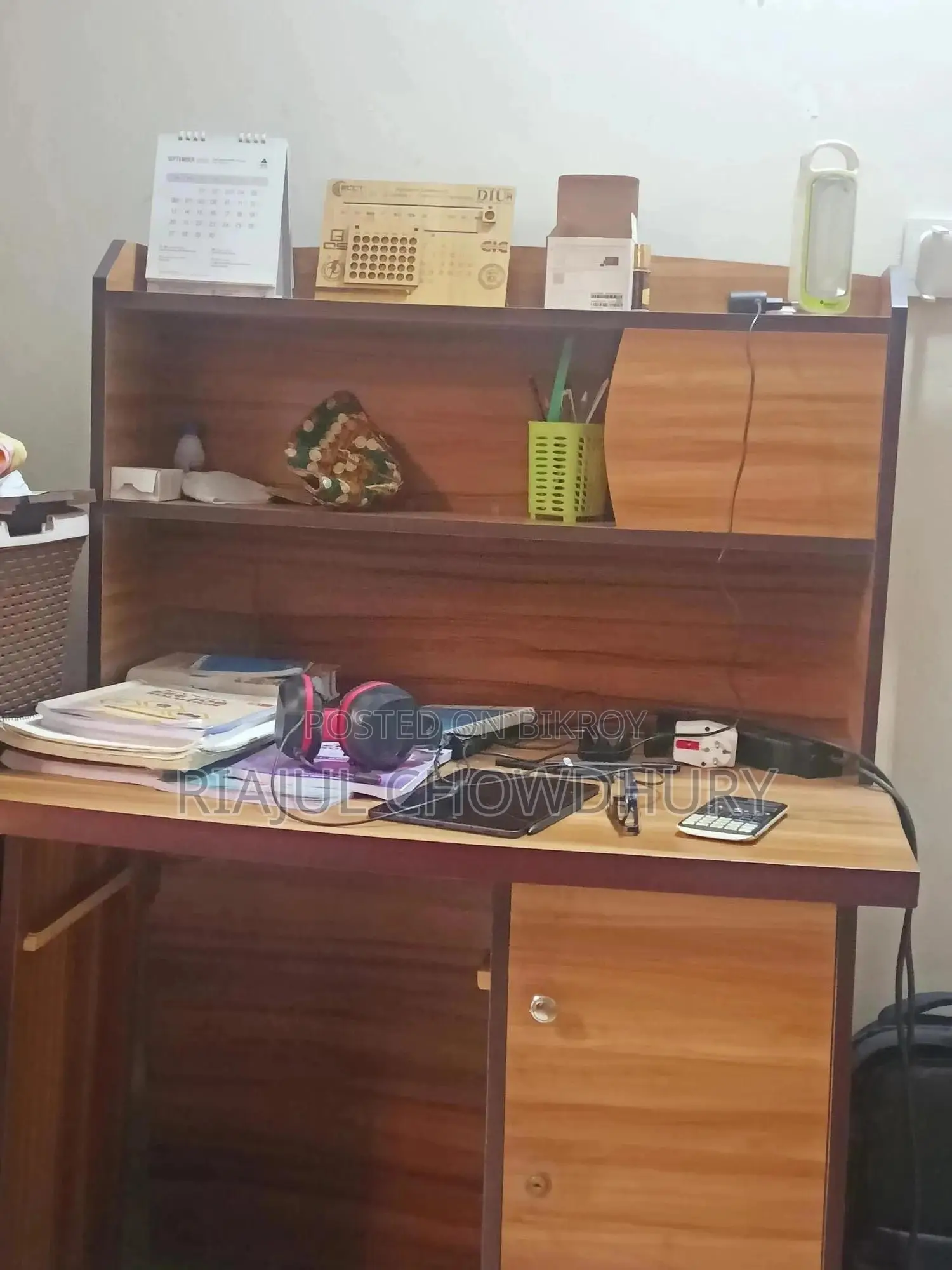 Reading Table