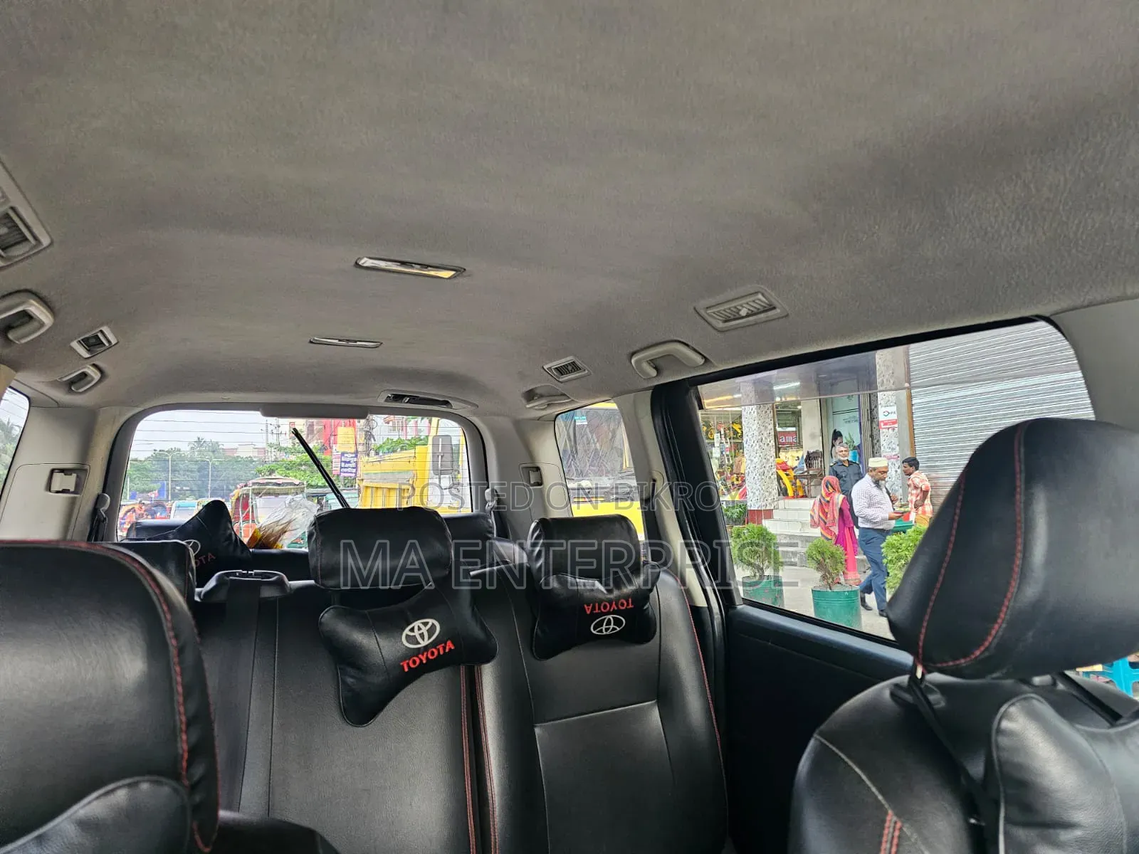 টয়োটা নোয়া ২০১২ গ্রে