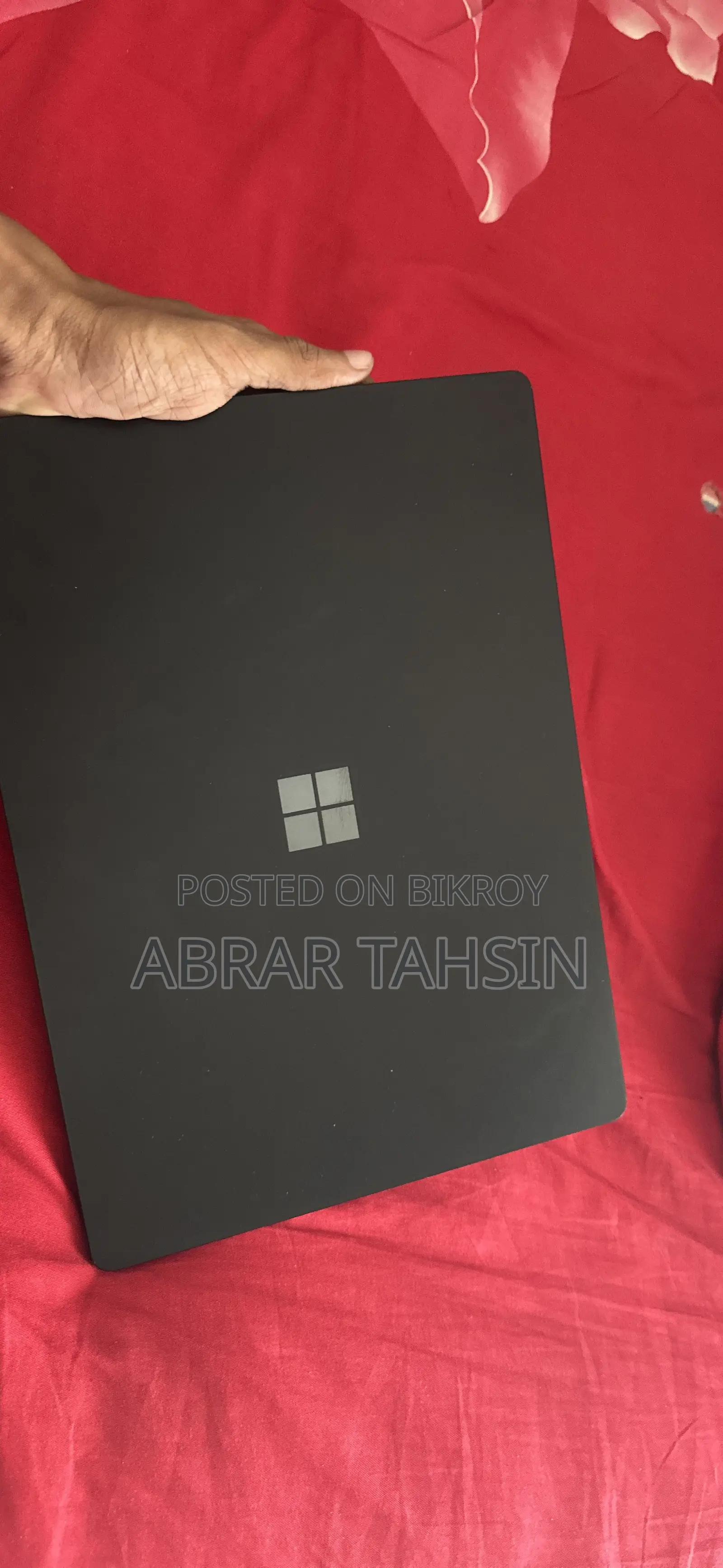ল্যাপটপ ৮ জিবি ইন্টেল কোর আই৫ এসএসএইচডি (হাইব্রিড) ২৫৬ জিবি