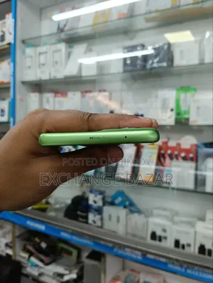 মোটোরোলা এজ ৫০ ফিউশন ২৫৬ জিবি গ্রিন