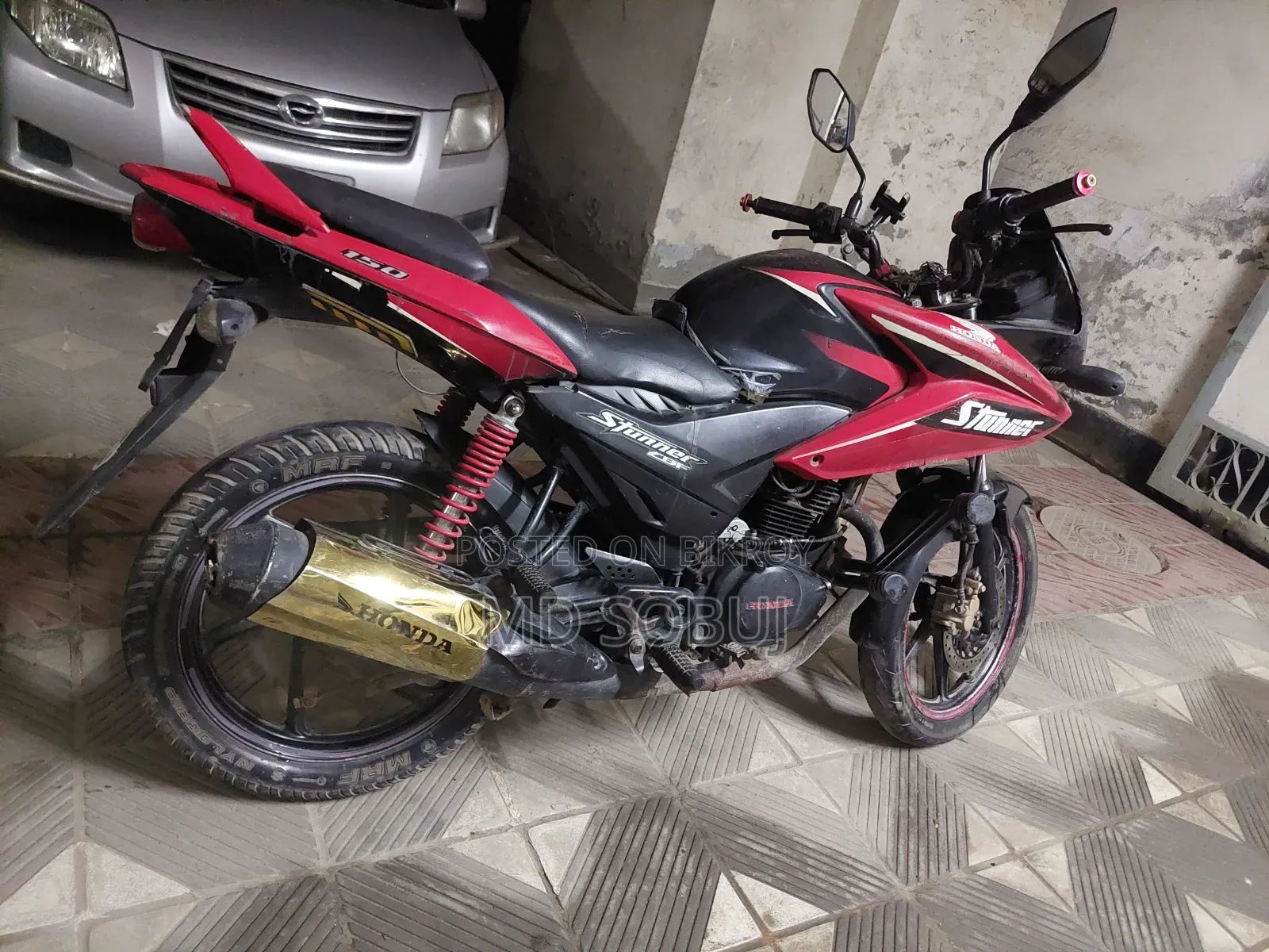 Honda CB 2010 Red