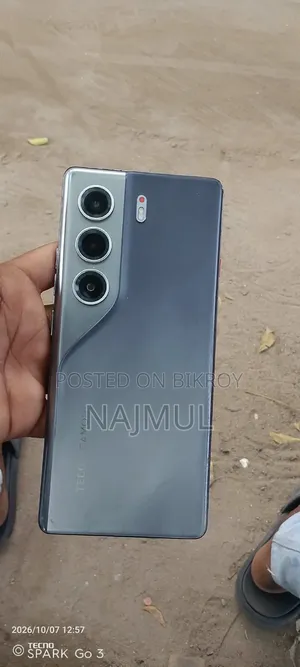 Tecno Camon 40 Pro 5G 256 GB Silver